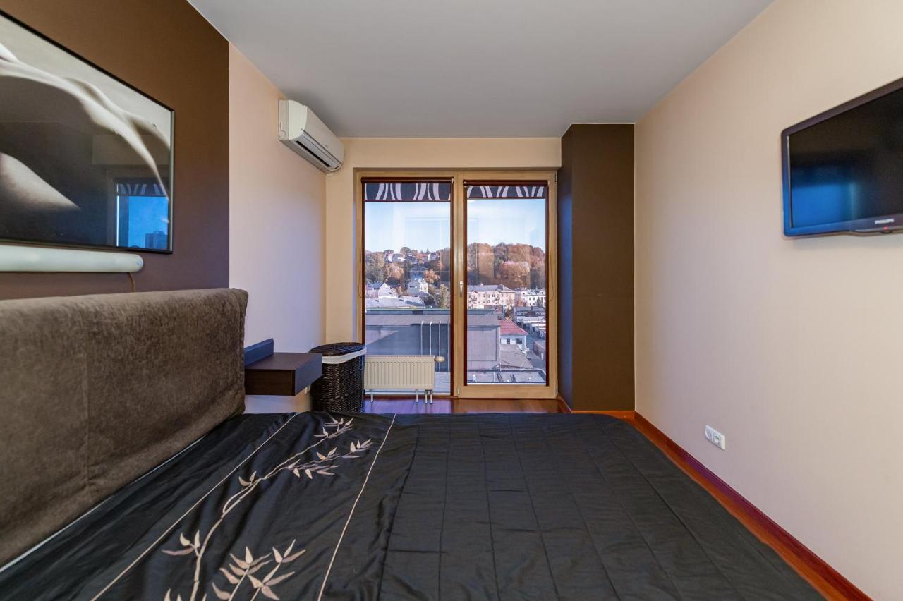 Panoramic City Centre Apartment By Polo Apartments Kaunas Ngoại thất bức ảnh