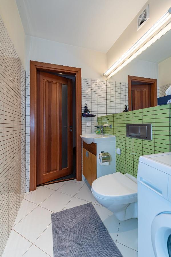 Panoramic City Centre Apartment By Polo Apartments Kaunas Ngoại thất bức ảnh